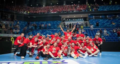 "يضم الدرع ويحيى خالد".. فيزبريم يتوّج بدوري كرة اليد المجري